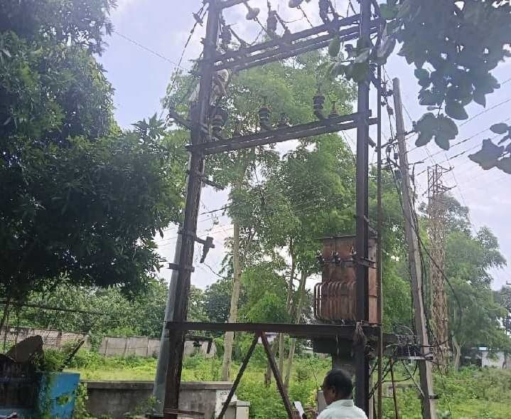 గోదావరిఖనిలో విద్యుత్ సరఫరాకు అంతరాయం - Udayam