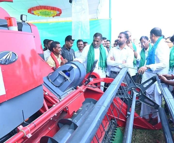 ప్రత్యామ్నాయ పంటలు సాగు చేయాలి: మంత్రి అడ్లూరి - gallery image 3