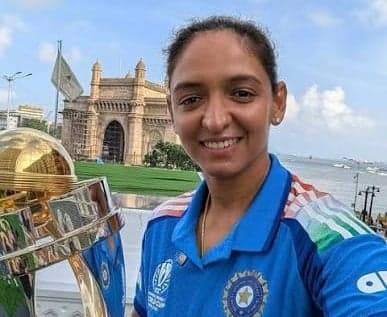 అన్ని ఫార్మాట్ల కెప్టెన్సీకి హర్మన్ప్రీత్ కౌర్ వీడ్కోలు - Udayam