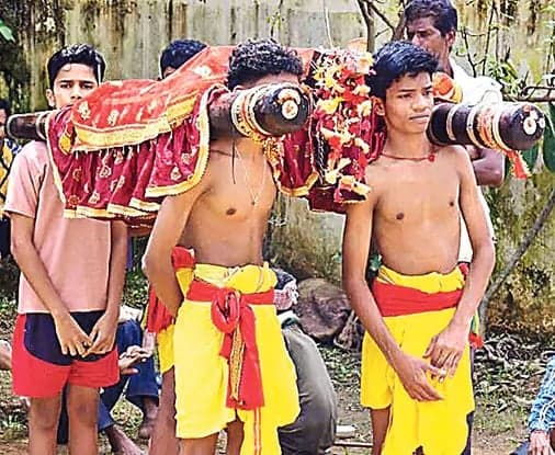 పల్లకి పొలిమేర దాటాలి.. సంతోషాలు దక్కాలి - Udayam