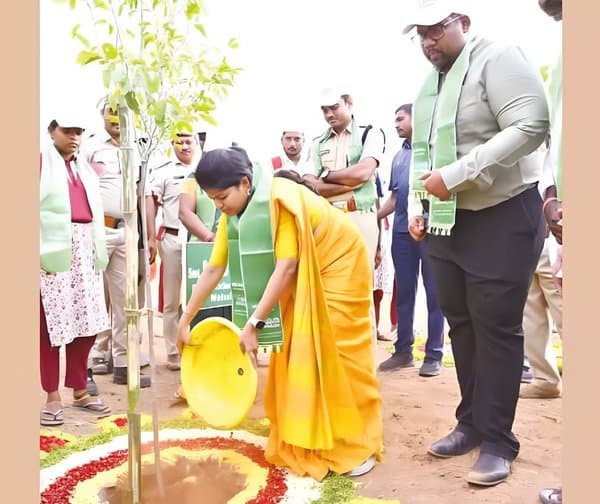 మహబూబాబాద్లో వనమహోత్సవం