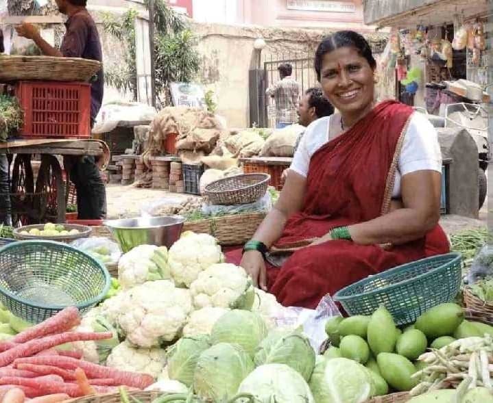 ఖమ్మంలో కూరగాయల ధరలు - Udayam