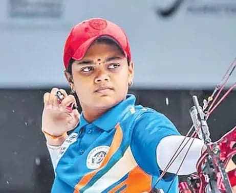 జ్యోతికి షాక్.. చికిత, గణేశ్ ముందంజ - Udayam