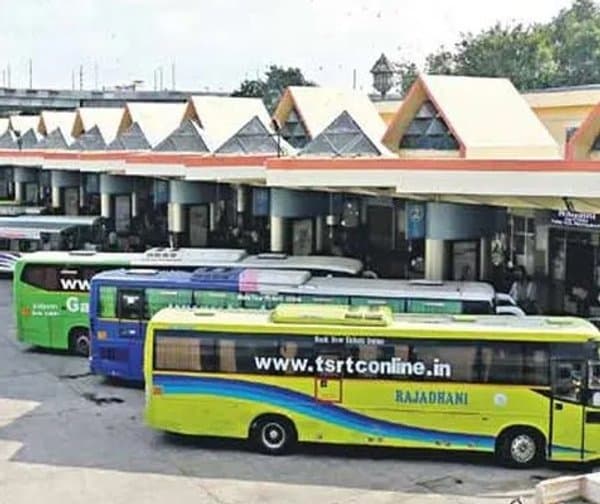 ఎంజీబీఎస్లో ఆర్టీసీ బస్సులో మంటలు - Udayam Digital