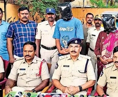 వృద్ధురాలి హత్య కేసును ఛేదించిన పోలీసులు - Udayam