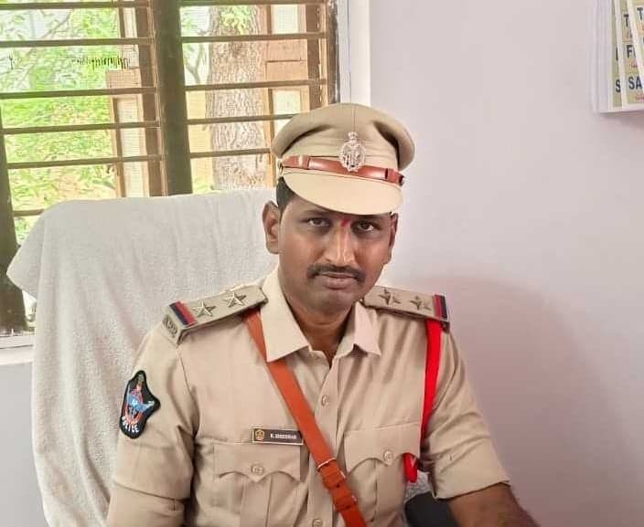 చిలమత్తూరు ఎస్సై హెచ్చరిక - Udayam