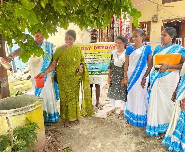 పెద్దజట్రంలో నిల్వ నీటిపై అవగాహన - Udayam