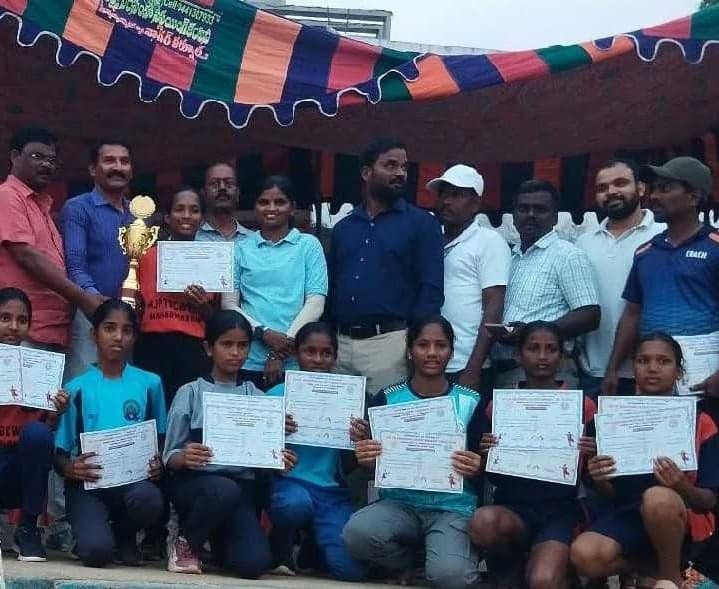 క్రీడల్లో కల్వకుర్తి జట్ల ప్రతిభ - Udayam