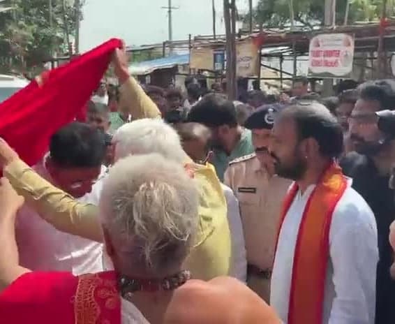 భద్రకాళి ఆలయానికి మంత్రి శ్రీధర్ బాబు - Udayam