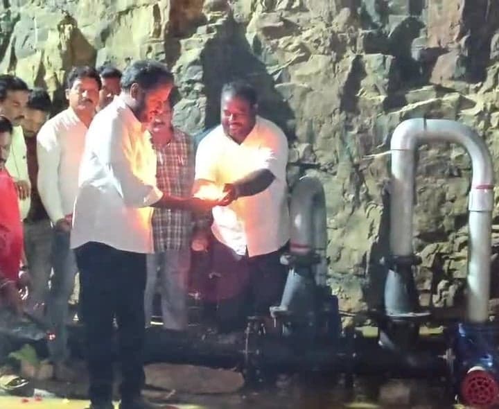 కృష్ణా జలాలకు ఘనంగా జలహారతి - Udayam