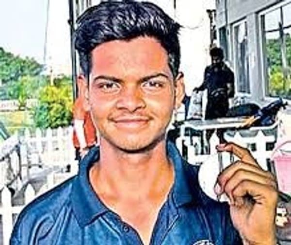 టీజీ-20 టోర్నీలో మెరువనున్న పాలమూరు క్రికెటర్లు - gallery image