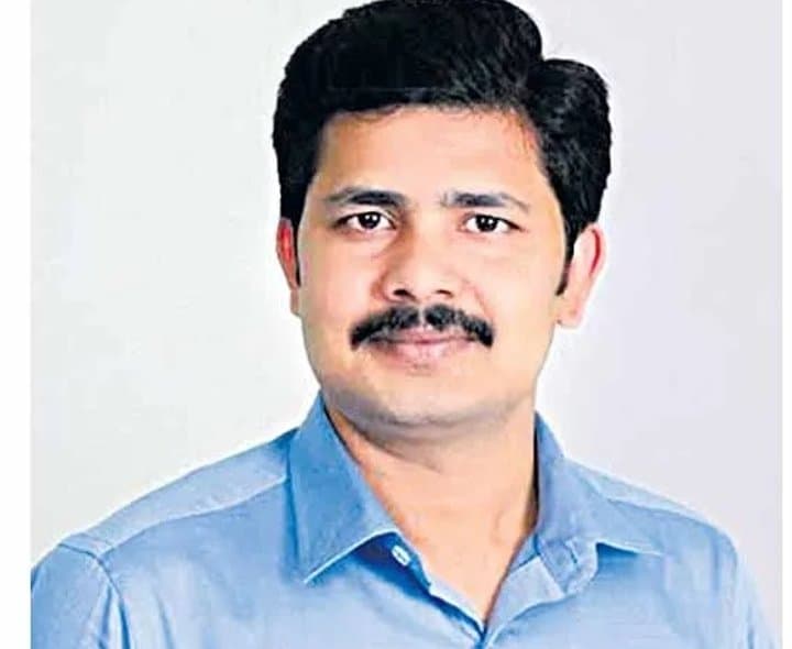 లాకప్డెత్ కేసు: డీజీపీపై కేసు - Udayam Digital