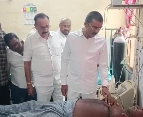 వైసీపీ నేతలకు అండగా ఉంటాం: మాజీ ఎమ్మెల్యే - Udayam