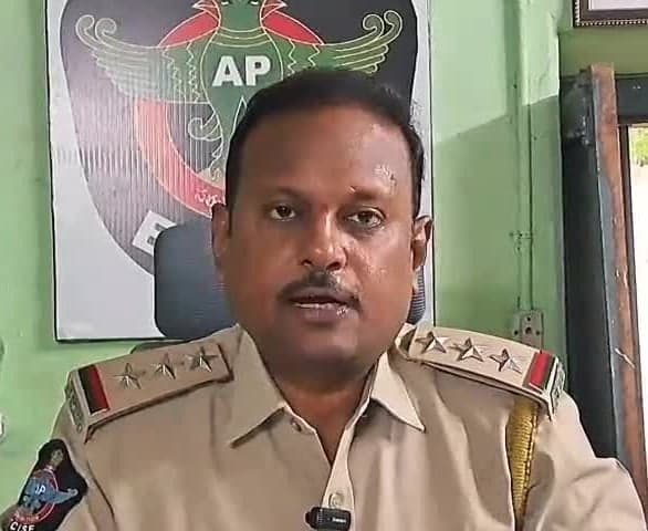 మద్యం దుకాణాల దరఖాస్తు గడువు పెంపు - Udayam