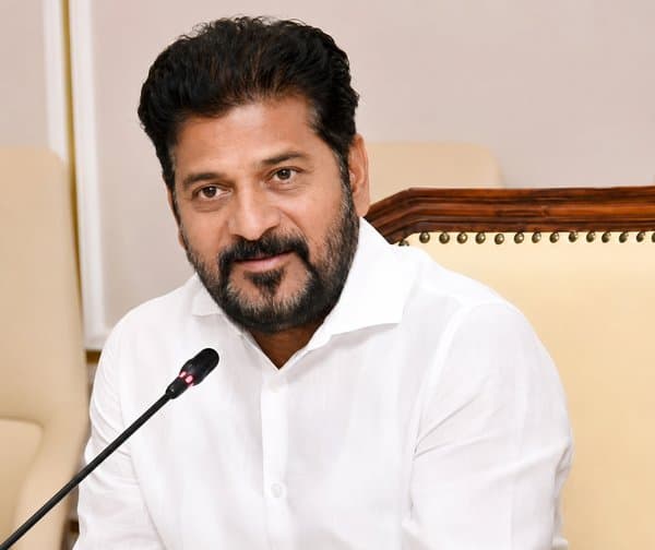 త్వరలో మరిన్ని ఉద్యోగ నోటిఫికేషన్లు: సీఎం రేవంత్ - Udayam Digital