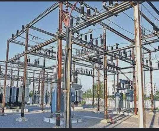 ఉప్పుగుండూరులో లో వోల్టేజ్ సమస్యలు - Udayam