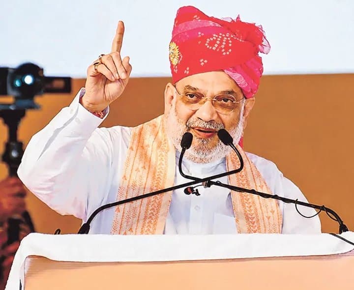 వందేమాతరంపై రాజకీయ సెగలు - Udayam