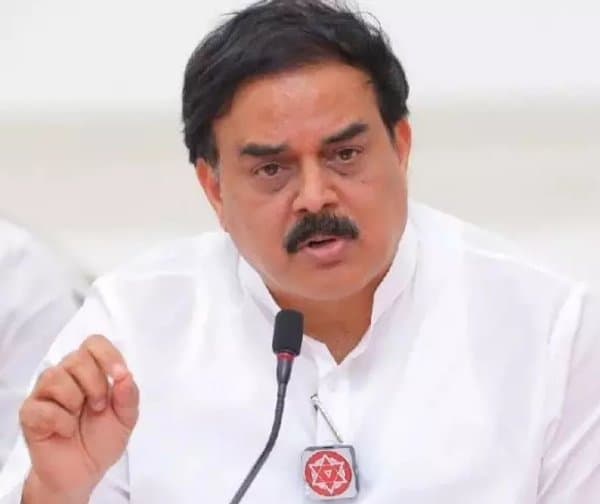 ఏపీ ధాన్యం కొనుగోళ్లలో కొత్త రికార్డు - Udayam Digital