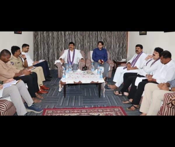 భూసమస్యల పరిష్కారం వేగవంతం - Udayam Digital