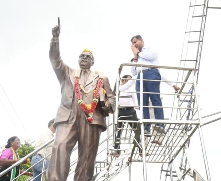పిప్పల్దరిలో ఇందిరమ్మ ఇళ్ల ప్రారంభం - Udayam