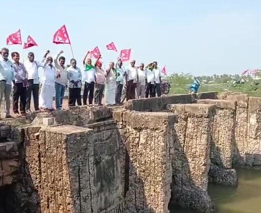 అవుట్ఫాల్ స్లూయిస్పై సీపీఎం డిమాండ్ - Udayam
