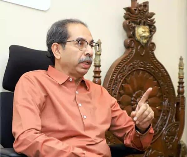 పార్టీ వీడేవారికి ఉద్ధవ్ స్వేచ్ఛ - Udayam Digital