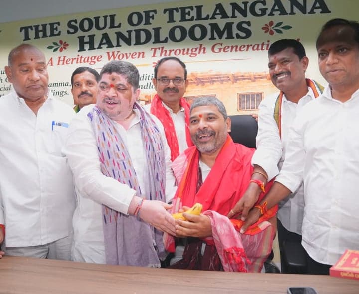 నాంపల్లిలో చేనేత అభివృద్ధి కార్పొరేషన్ నూతన కార్యాలయం ప్రారంభం - gallery image 3