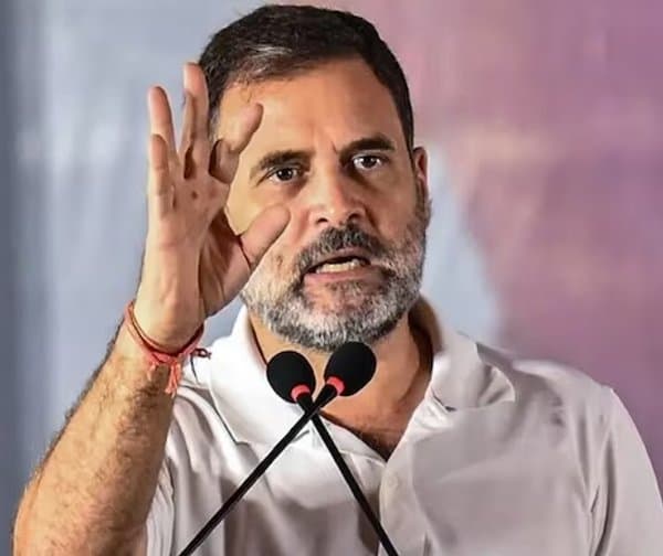 సీబీఎస్ఈ మార్కింగ్ విధానంపై రాహుల్ తీవ్ర విమర్శలు