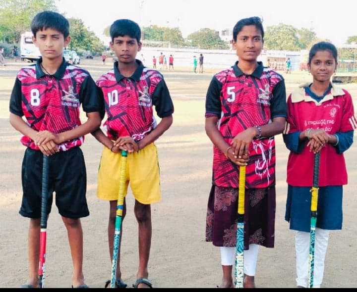 రాష్ట్ర స్థాయి హాకీ పోటీలకు విద్యార్థుల ఎంపిక - Udayam