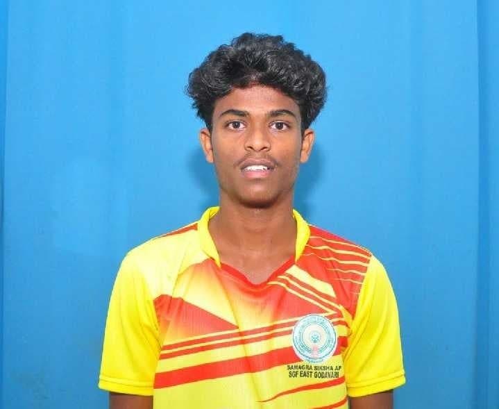 జాతీయ స్థాయి పోటీలకు పెద్దాపురం విద్యార్థి ఎంపిక - Udayam