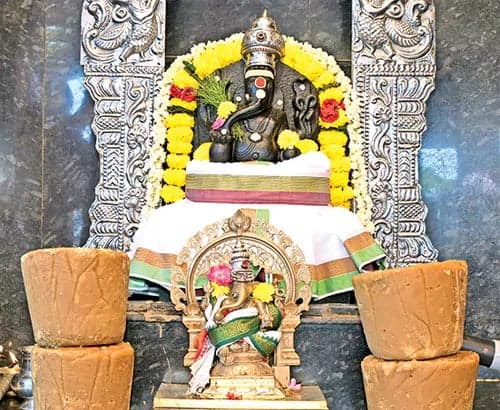 అఫీషియల్ కాలనీలో కొలువైన ఆనందగణపతి - Udayam