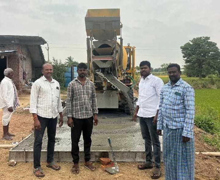 తలారివానిపల్లిలో సీసీ రోడ్డు పనులు ప్రారంభం - Udayam