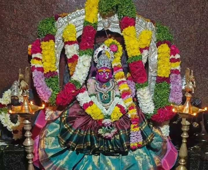 బాలా త్రిపురసుందరీ అలంకారంలో అంబాభవాని - Udayam