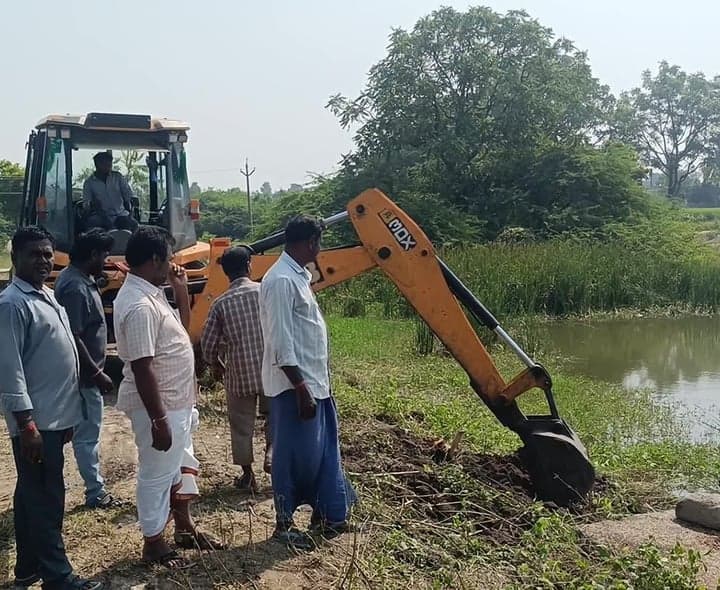 లస్మన్నపల్లిలో సద్దుల బతుకమ్మ వేడుకలకు ఏర్పాట్లు - Udayam