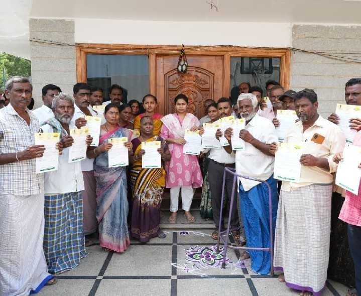 ఆళ్లగడ్డలో రూ.20.84 లక్షల CMRF సాయం - Udayam