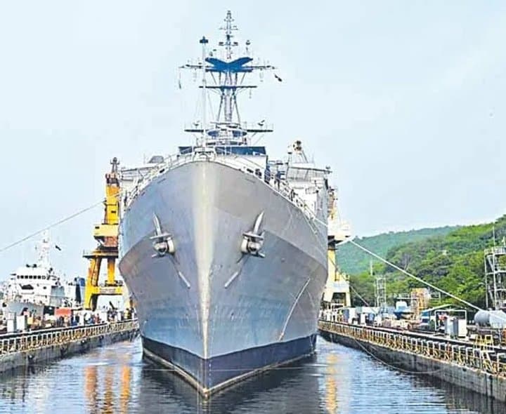 జలాశ్వతో షిప్యార్డు రికార్డు - Udayam