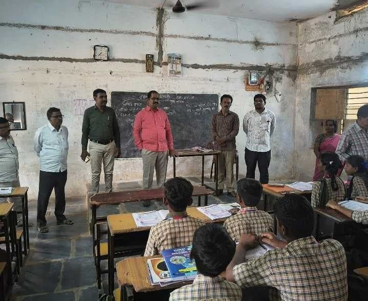 వరికుంటపాడులో DEO ఆకస్మిక తనిఖీ