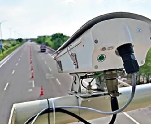 ఔటర్ సర్వీసు రోడ్లపై ఏఐ నిఘా - Udayam