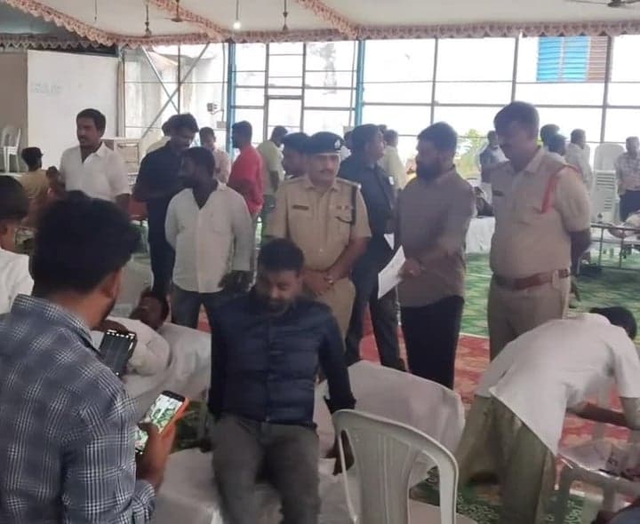 జనగామలో పోలీసుల ఆధ్వర్యంలో రక్తదానం - Udayam