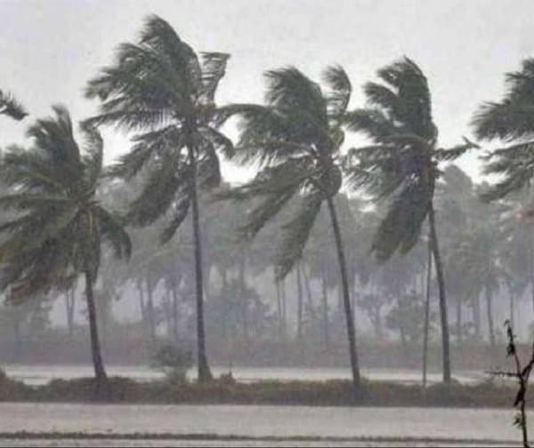 ఏపీలో రెండు రోజులు భారీ వర్షాలు: ఎల్లో అలర్ట్ జారీ