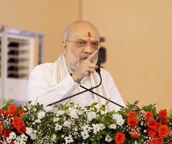 'షిండే నేతృత్వంలోనిదే అసలైన శివసేన': అమిత్ షా - Udayam Digital