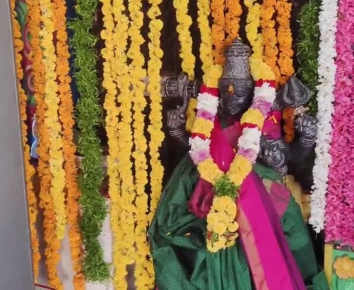 అన్నపూర్ణాదేవిగా దర్శనమిచ్చిన పోలేరమ్మ తల్లి - Udayam