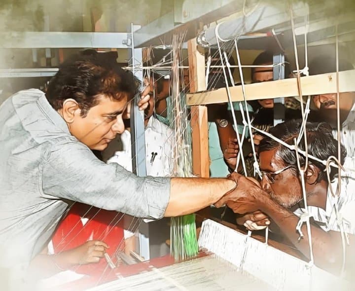 చేనేత కార్మికుల సేవలు చిరస్మరణీయం - కేటీఆర్ - Udayam Digital
