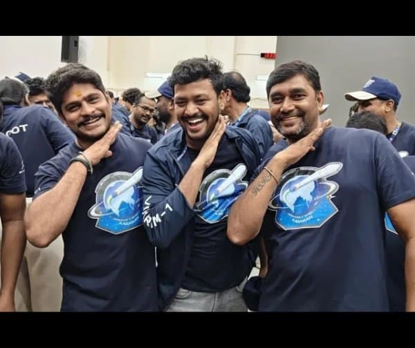 విక్రమ్-1 మిషన్లో సిరిసిల్ల యువత - Udayam Digital