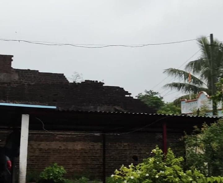 హుస్నాబాద్లో ఎడతెరిపి లేని వర్షం - Udayam