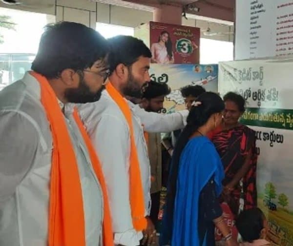 అనకాపల్లిలో అభివృద్ధి ప్రదర్శన స్టాల్స్
