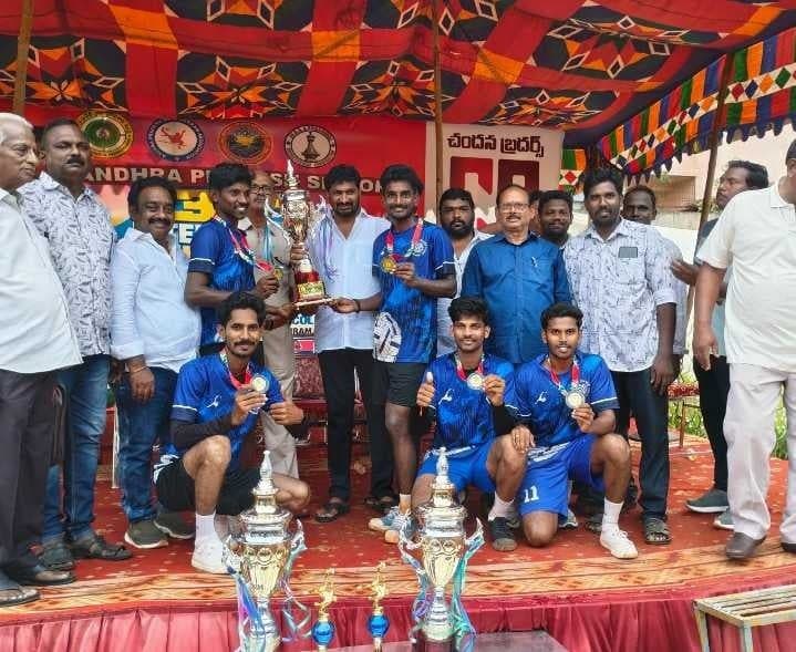సెపక్ తక్రాలో దేవరపల్లికి రెండో స్థానం - Udayam