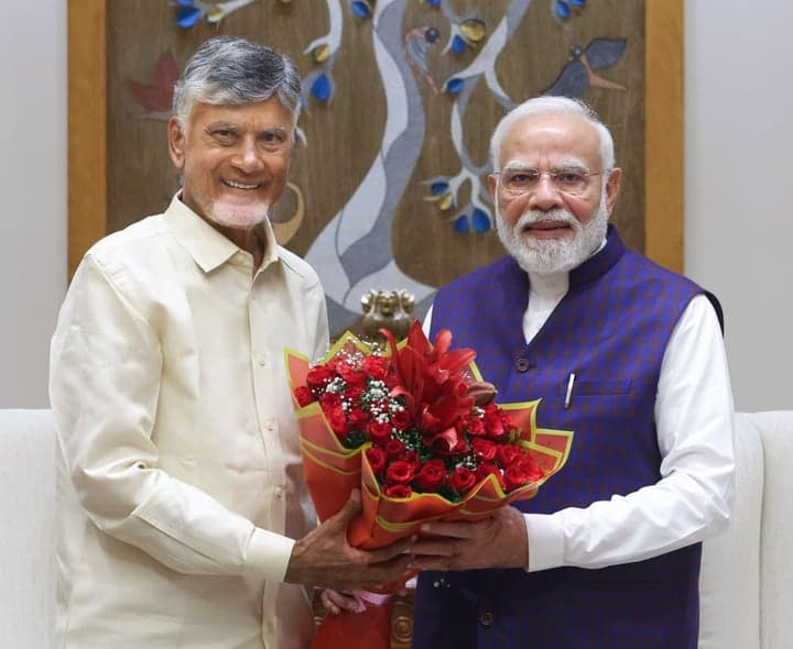 ప్రధాని మోదీతో సీఎం చంద్రబాబు భేటీ - gallery image 2