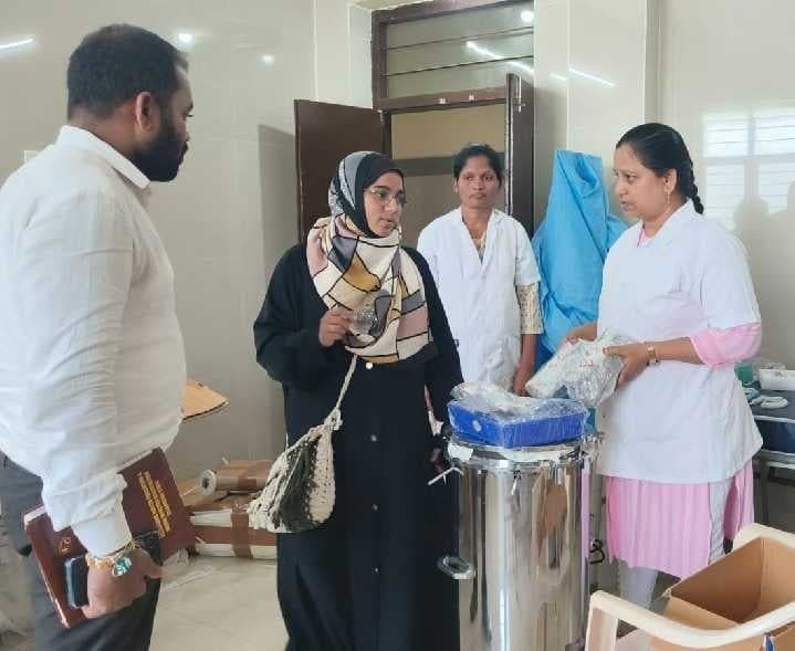 మునగాల పీహెచ్సీలో జిల్లా ప్రోగ్రాం అధికారి తనిఖీ - Udayam
