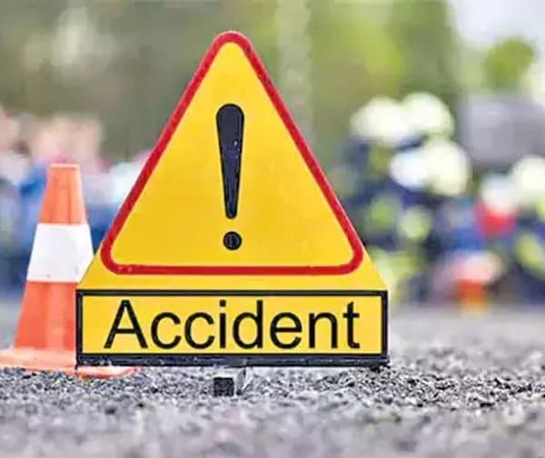 రోడ్డు ప్రమాదంలో ముగ్గురి మృతి - Udayam Digital